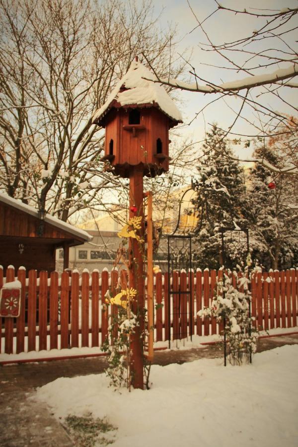 Holiday home Ferienhaus Kutscherhaus Casa Chabeli - Berlin, Max 11 Personen *