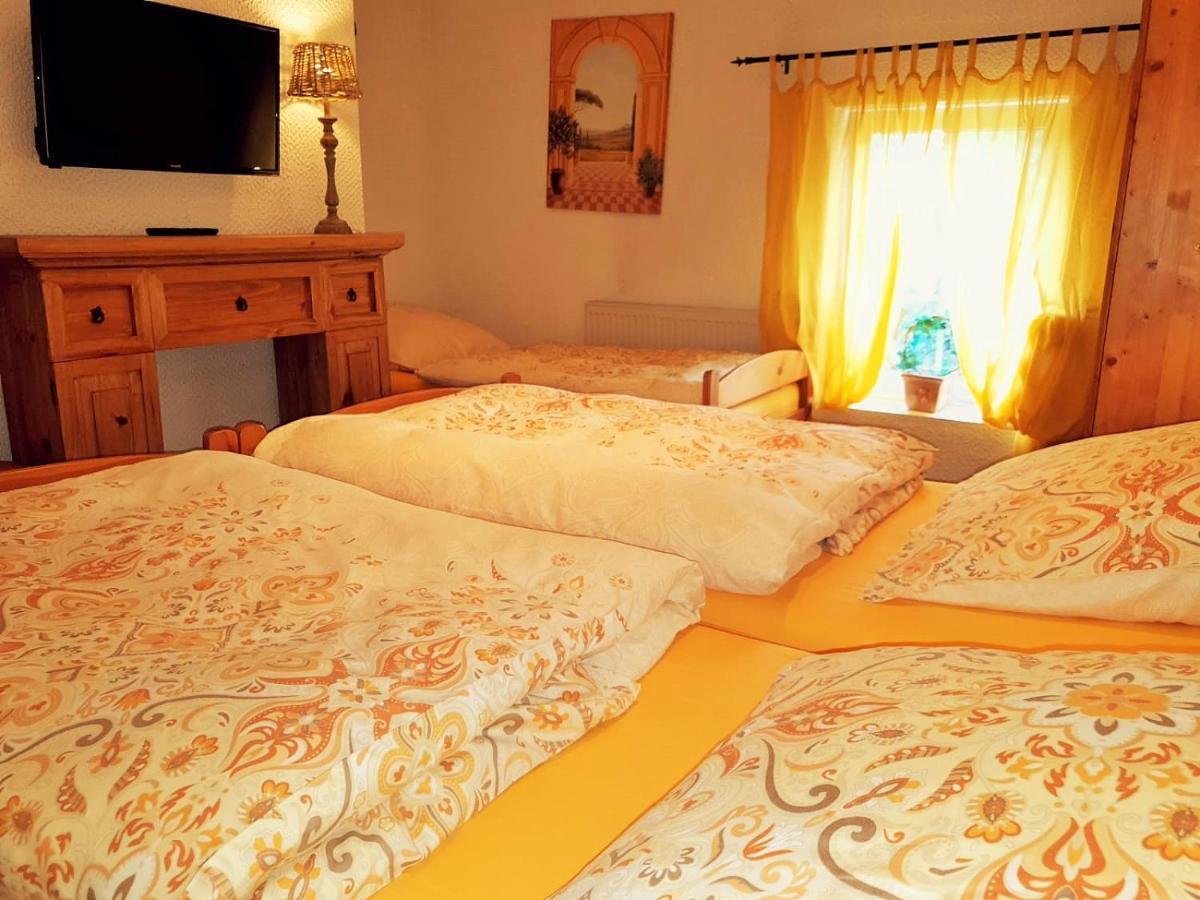 Ferienhaus Kutscherhaus Casa Chabeli - Berlin, Max 11 Personen Hébergement de vacances