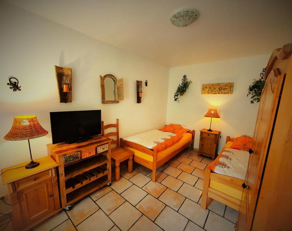 Hébergement de vacances Ferienhaus Kutscherhaus Casa Chabeli - Berlin, Max 11 Personen *